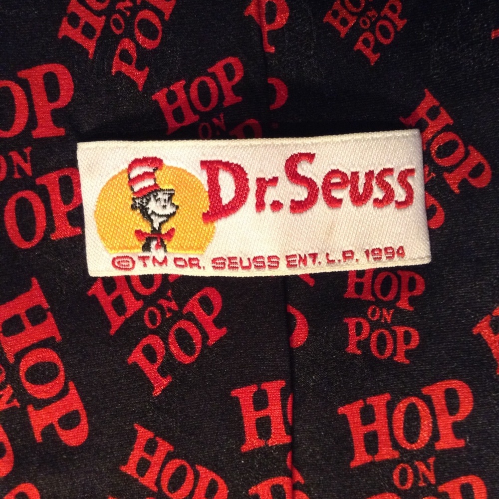 Vintage Novelty Tie Dr Seuss Hop On Pop 57"x3.75"